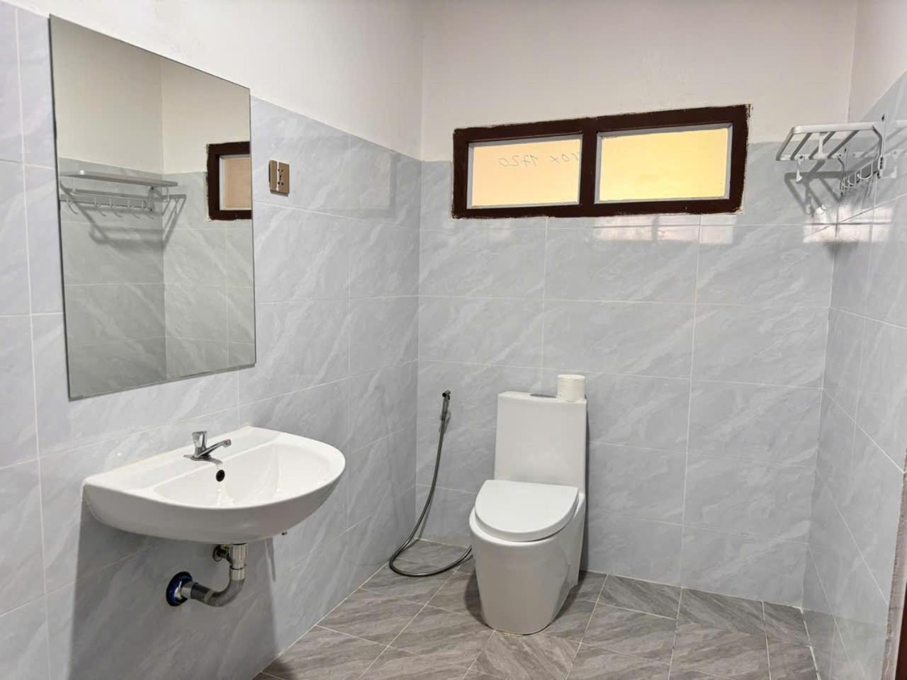 Yula Hotel Thatluang Vientiane Eksteriør bilde